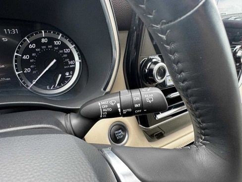 Used 2021 Toyota Highlander Platinum image 24