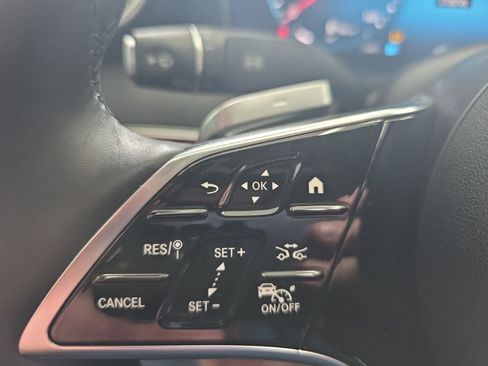 Used 2023 Mercedes-Benz E 350 4MATIC Sedan image 37