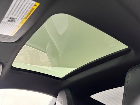 Used 2025 Porsche 911 Carrera image 19