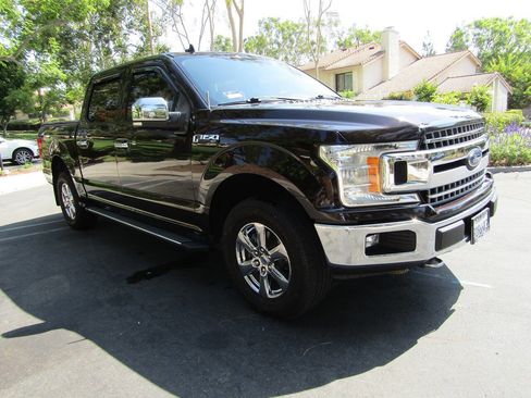 Used 2018 Ford F150 XLT w/ Equipment Group 302A Luxury image 3