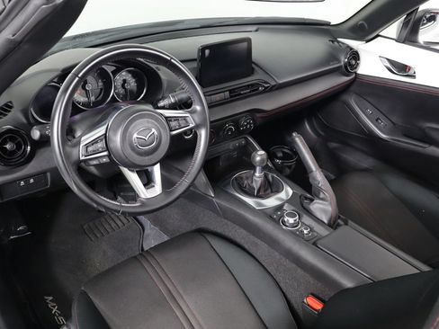 Used 2019 MAZDA MX-5 Miata Club w/ I-ACTIVSENSE Club Package RWD image 27