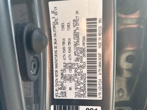 Certified 2019 Toyota Tacoma SR5 image 23