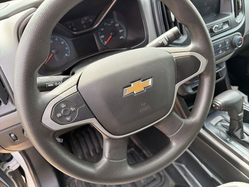 Used 2021 Chevrolet Colorado W/T w/ WT Convenience Package image 15