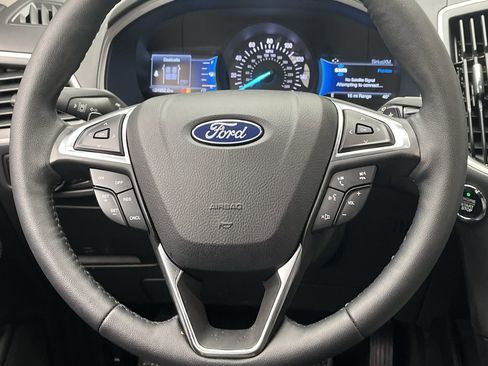 Certified 2024 Ford Edge SEL w/ Convenience Package AWD/4WD image 14