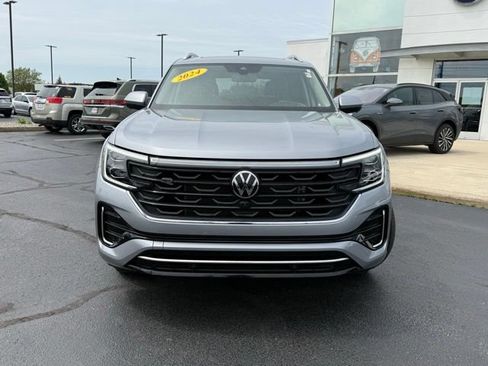 Used 2024 Volkswagen Atlas SEL Premium R-Line AWD/4WD image 2