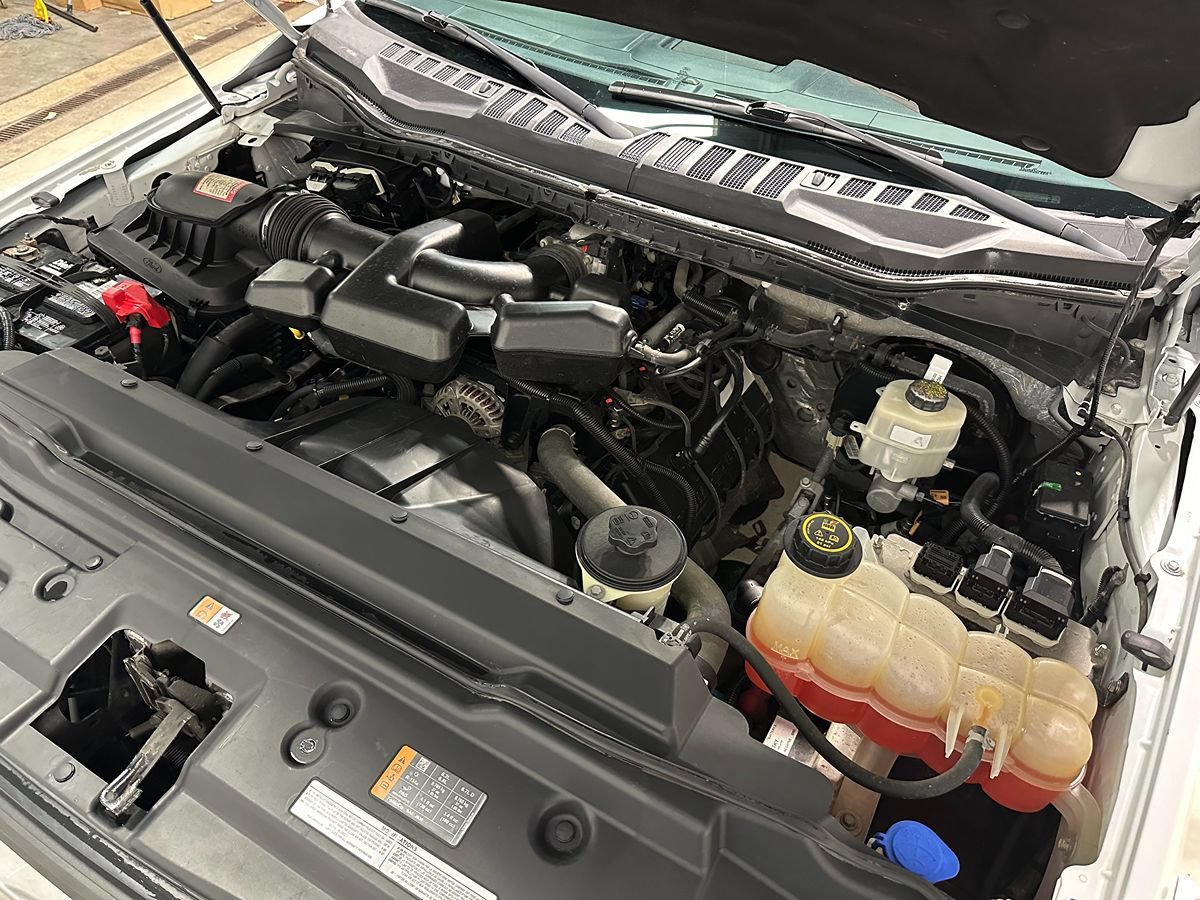 Used 2017 Ford F350 XLT RWD image 4