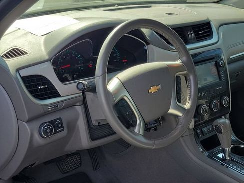 Used 2013 Chevrolet Traverse LT FWD image 10