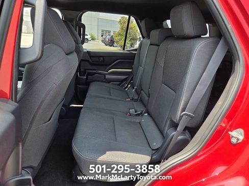 Used 2025 Toyota 4Runner SR5 AWD/4WD image 10