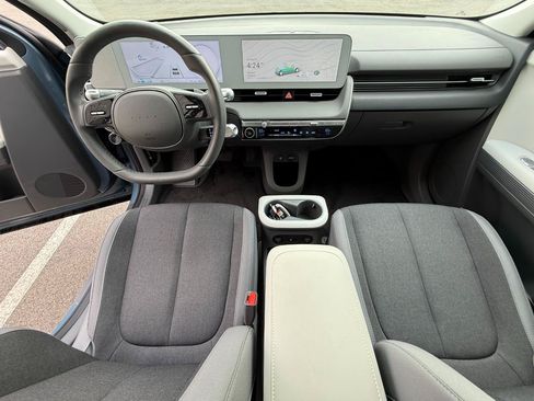 Used 2024 Hyundai Ioniq 5 SEL RWD image 9