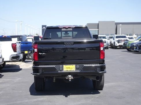 Used 2022 Chevrolet Silverado 2500 LTZ w/ LTZ Plus Package image 7
