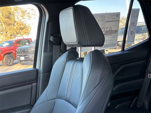 New 2025 Toyota 4Runner Limited image 11