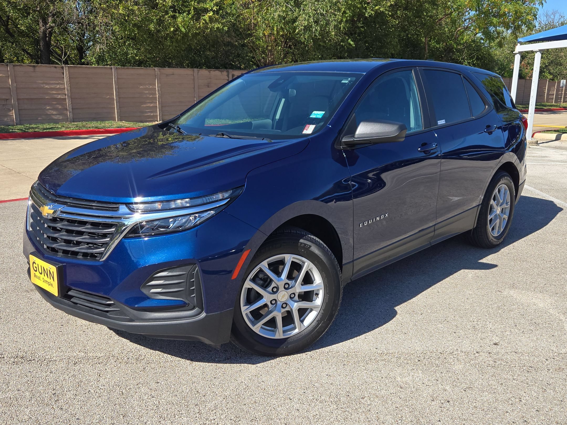 Used 2023 Chevrolet Equinox LS w/ LS Convenience Package FWD image 7