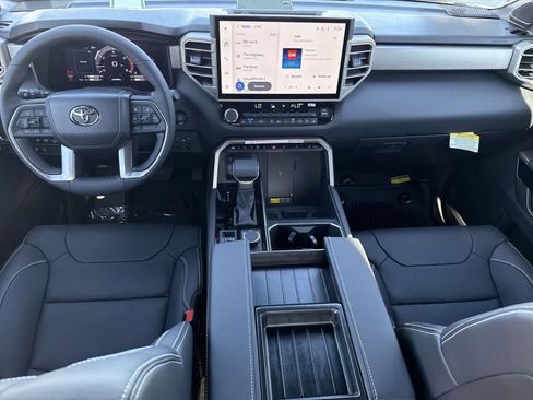 Used 2026 Toyota Tundra Limited AWD/4WD image 15