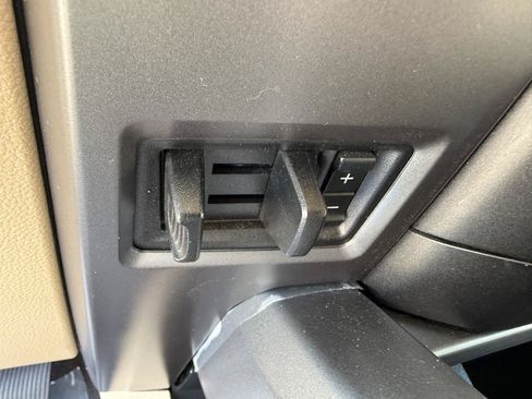 Used 2020 Ford F150 XLT w/ Equipment Group 302A Luxury AWD/4WD image 13