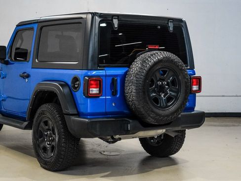 Used 2022 Jeep Wrangler Sport AWD/4WD image 14