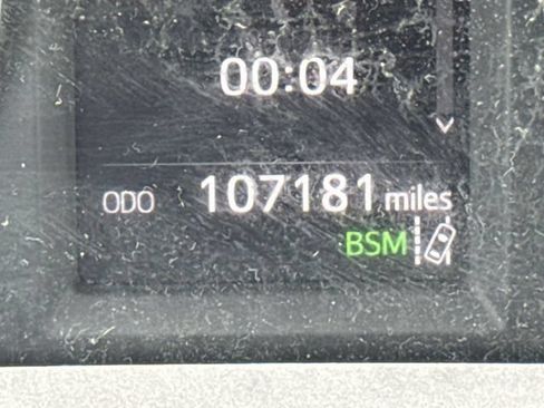 Used 2018 Toyota RAV4 XLE w/ Plus Extra Value Package AWD/4WD image 28