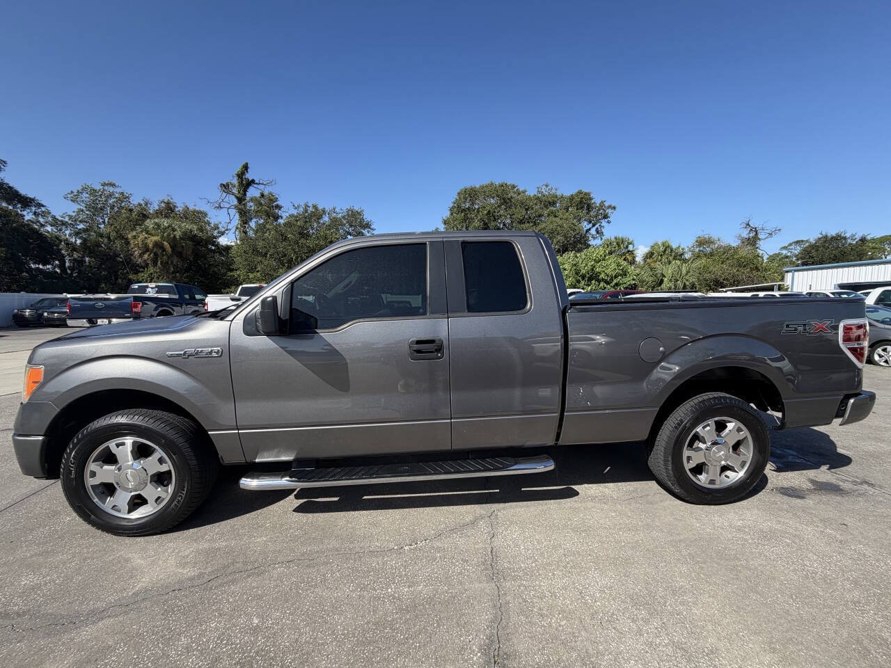 Used 2010 Ford F150 STX RWD image 5