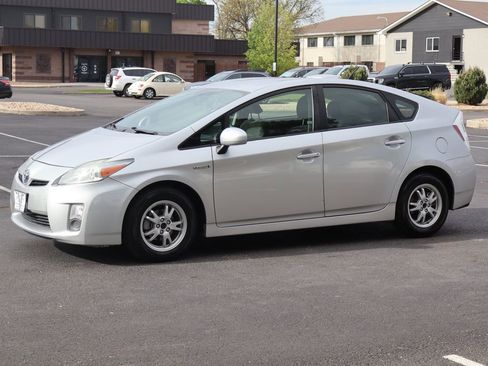 Used 2010 Toyota Prius Three FWD image 10