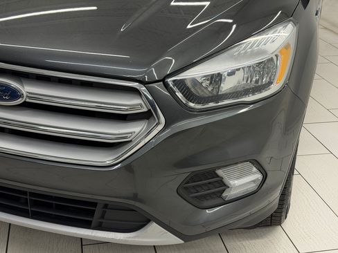 Used 2018 Ford Escape SE AWD/4WD image 10