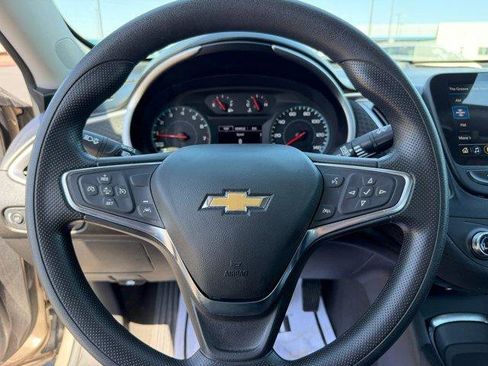 Used 2024 Chevrolet Malibu LT FWD image 20