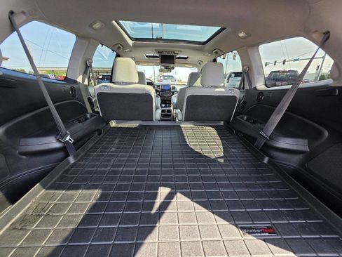 Used 2017 Honda Pilot Elite image 31