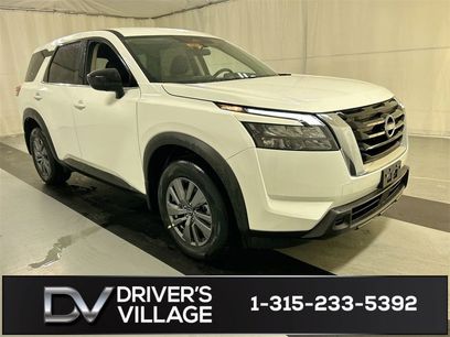 New 2025 Nissan Pathfinder S