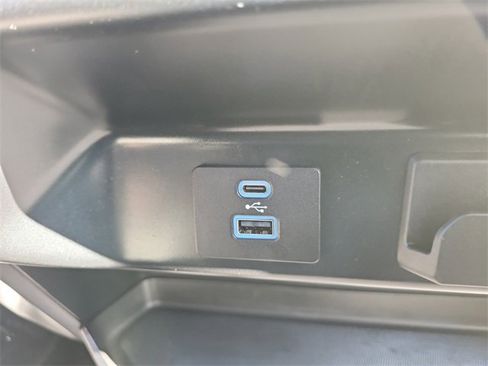 Used 2023 Ford F150 XLT image 29