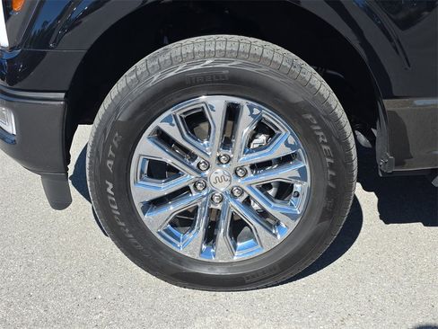 Used 2024 Ford F150 King Ranch w/ FX4 Off-Road Package image 12