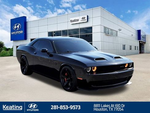 Used 2022 Dodge Challenger SRT Hellcat Redeye image 3