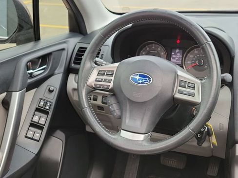 Used 2014 Subaru Forester 2.5i Limited AWD/4WD image 21