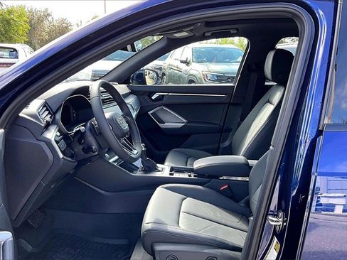 New 2025 Audi Q3 2.0T Premium image 21