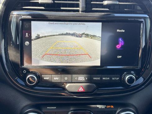 Used 2020 Kia Soul GT-Line Turbo FWD image 25