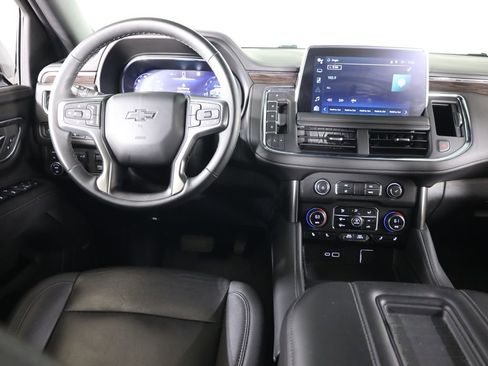 Used 2023 Chevrolet Tahoe Z71 w/ Z71 Off-Road Package AWD/4WD image 41