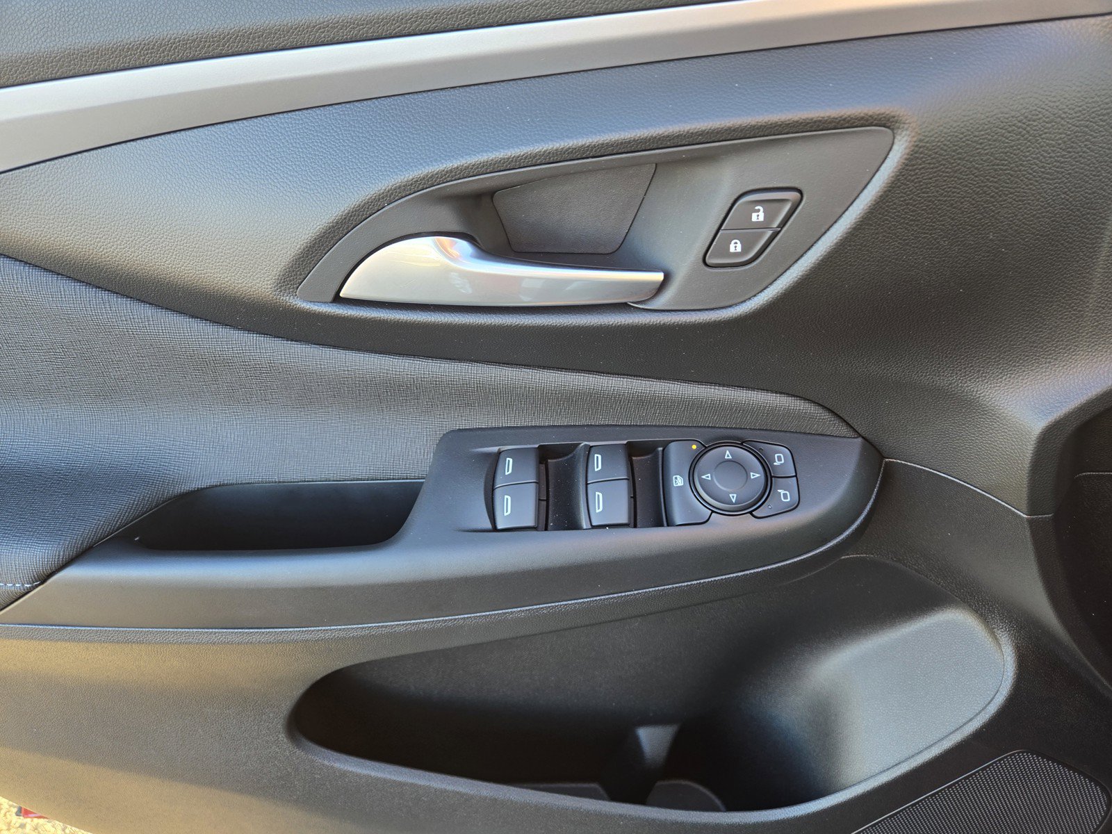 Used 2026 Buick Envista Preferred w/ Advanced Safety Package FWD image 15