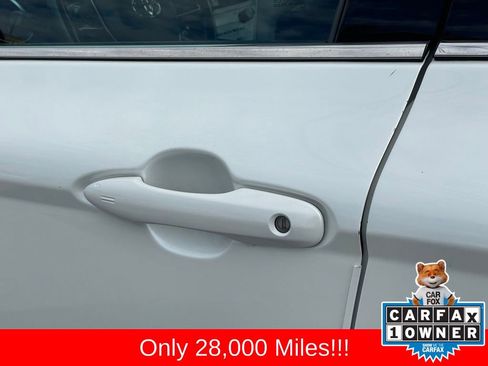 Used 2023 Toyota Camry XLE image 25