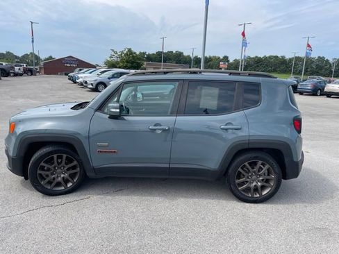Used 2016 Jeep Renegade 75th Anniversary FWD image 5