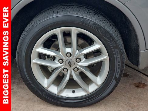 Used 2024 Dodge Durango GT image 39