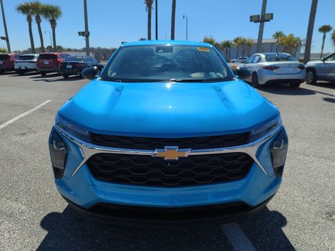 Used 2025 Chevrolet Trax LS w/ Driver Confidence Package image 15