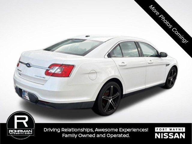 Used 2010 Ford Taurus Limited AWD/4WD image 5