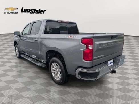 Used 2021 Chevrolet Silverado 1500 LT w/ Convenience Package II AWD/4WD image 3