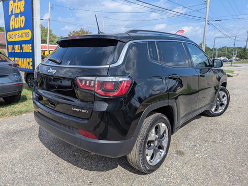 Used 2019 Jeep Compass Limited AWD/4WD image 5