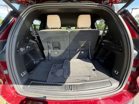 Certified 2025 Jeep Grand Cherokee L Limited AWD/4WD image 36