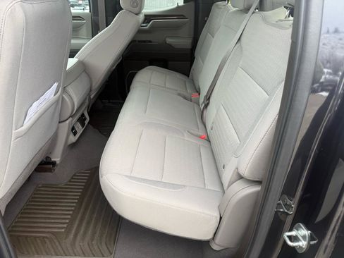 Used 2023 GMC Sierra 1500 SLE image 10