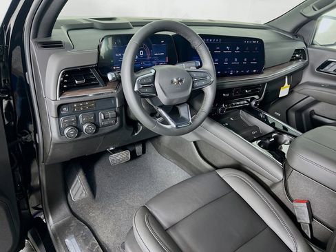 New 2026 Chevrolet Suburban Z71 image 9
