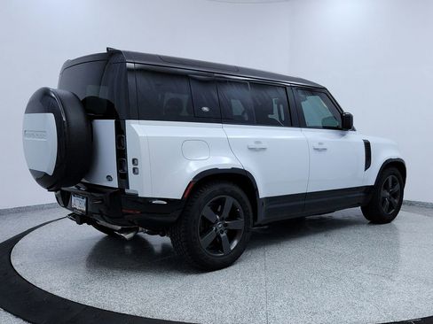 Used 2023 Land Rover Defender 110 V8 image 5