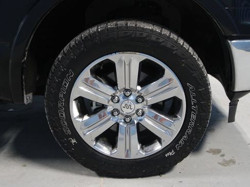 Used 2018 Ford F150 King Ranch w/ Equipment Group 601A Luxury AWD/4WD image 39