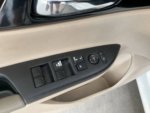 Used 2017 Honda Accord LX image 5