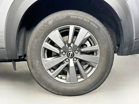 Used 2025 Nissan Pathfinder SV AWD/4WD image 11