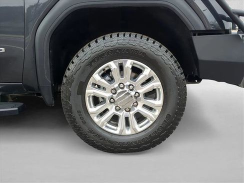 Used 2020 GMC Sierra 2500 Denali w/ Denali Ultimate Package image 24