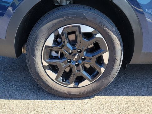 Used 2024 Kia Sorento S FWD image 5